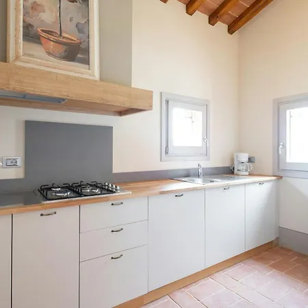 Converted Barn With Sunset Views In Tuscany *